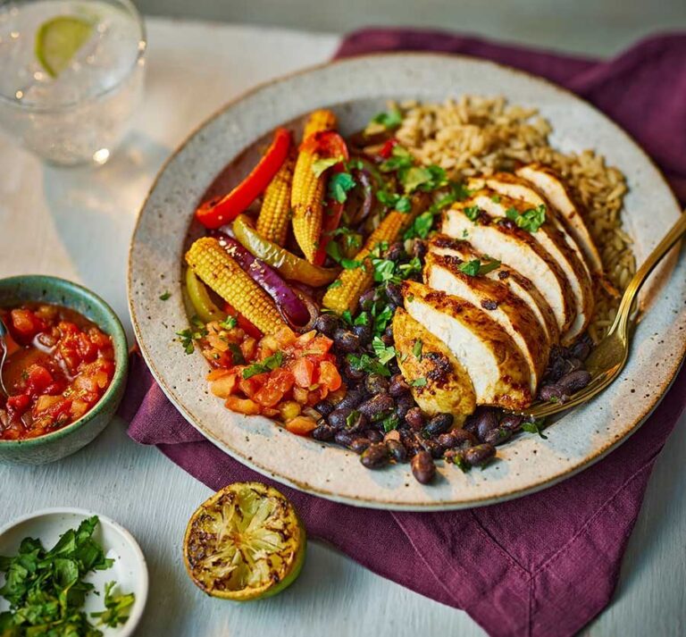 Fajita chicken rice bowl with burnt lime